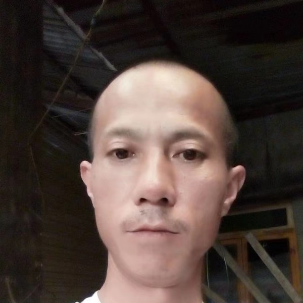 熊受勇的照片