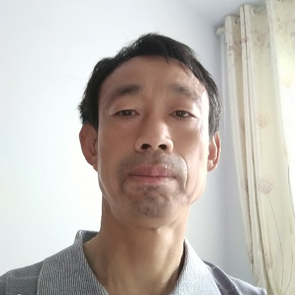 鸡翅倾心漠然的照片