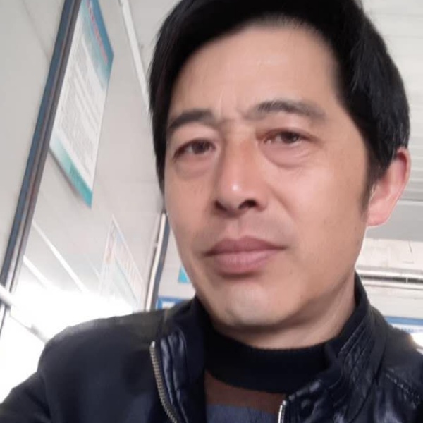 斑驳给板栗的照片