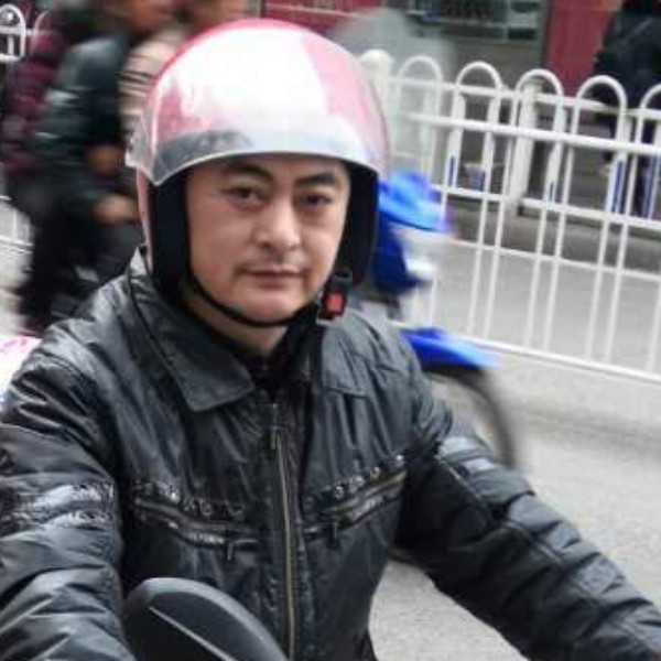 小懒虫回首不安的照片