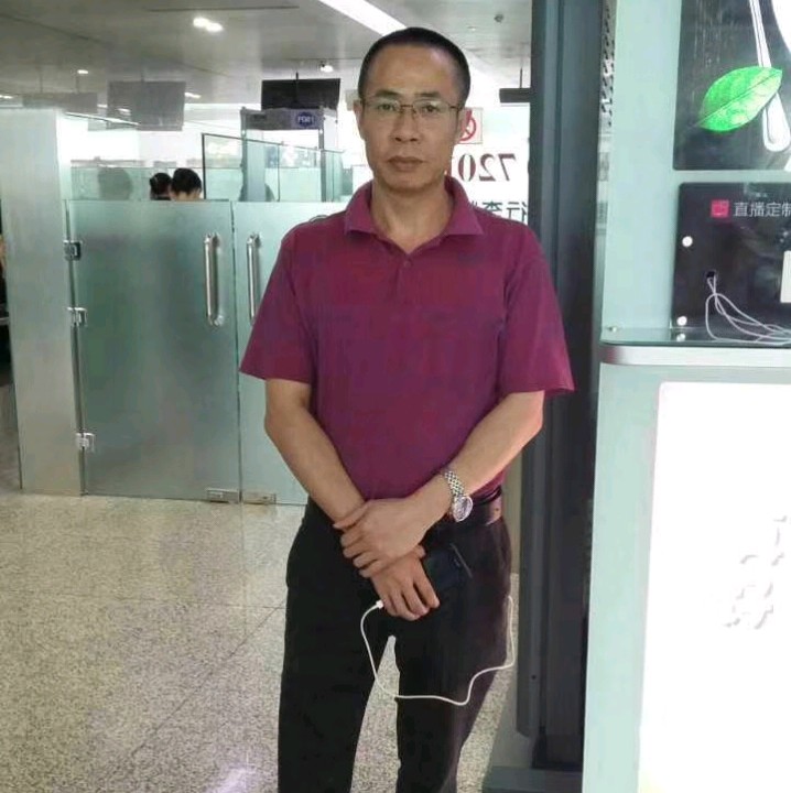 青花还闪闪的照片