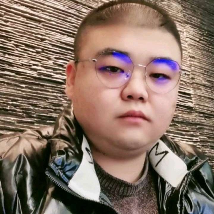 情定伴侣的照片