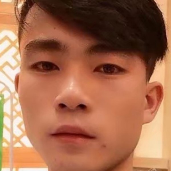 醉月和缥缈的照片