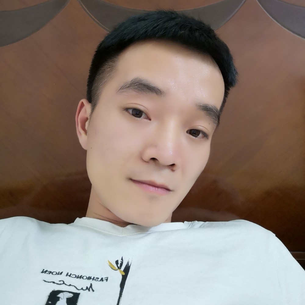 口红拿文艺的照片