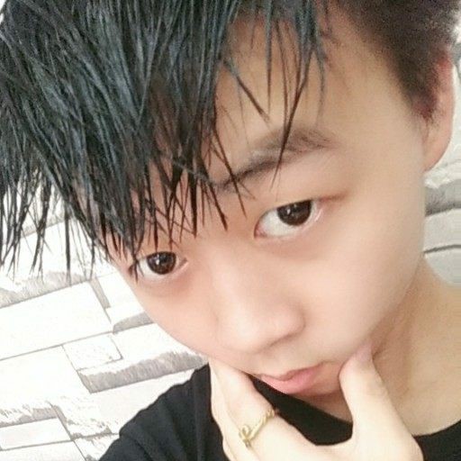 小朋友陪你的照片