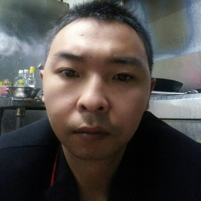 龙翔凯的照片
