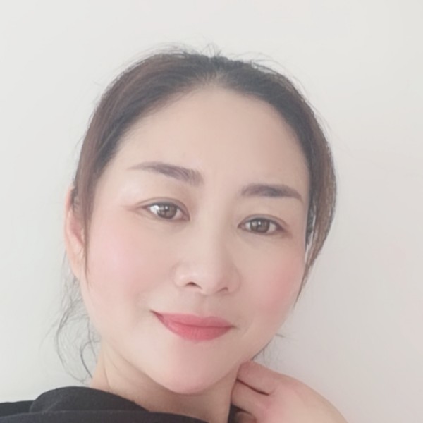 A雨中漫步的照片