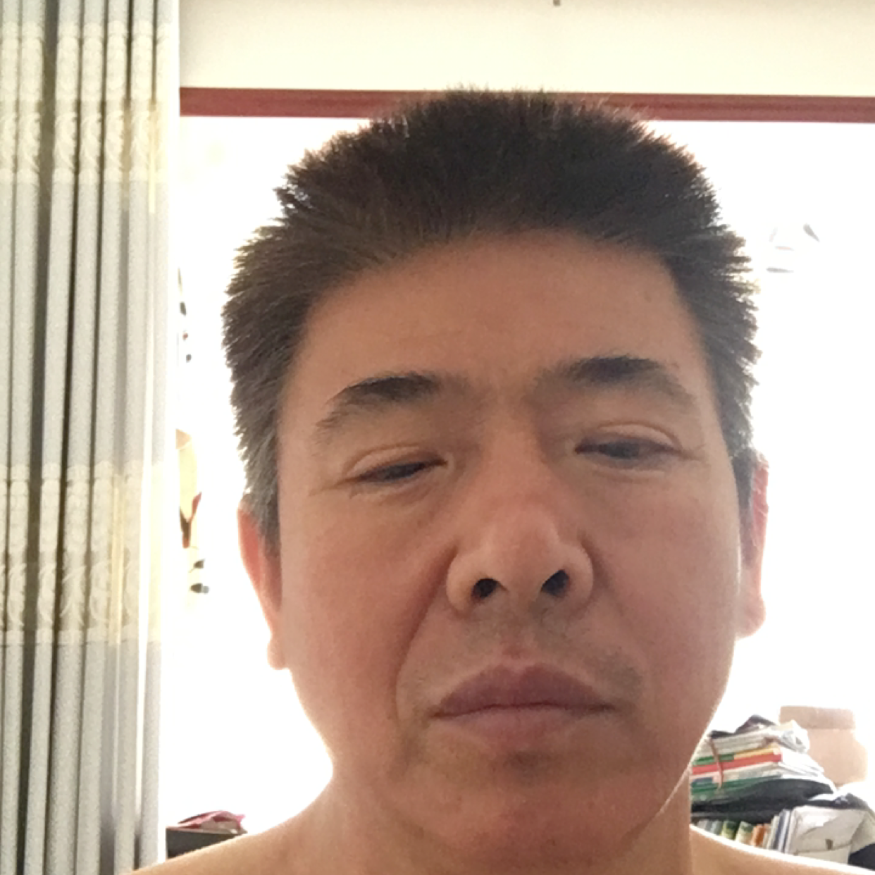 溪流文静的照片