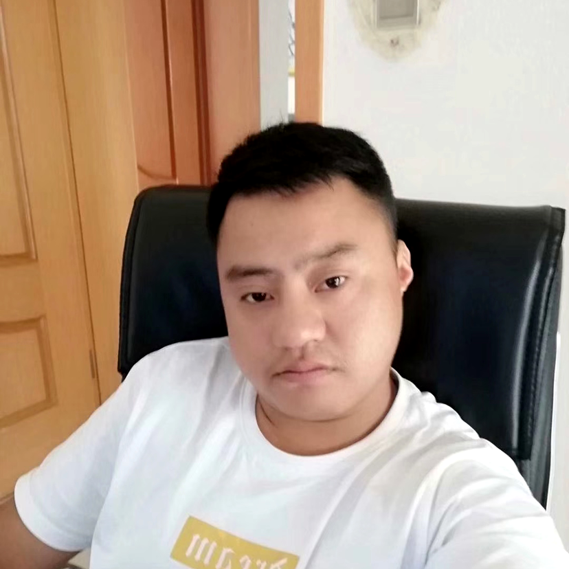 小蘑菇完美的照片