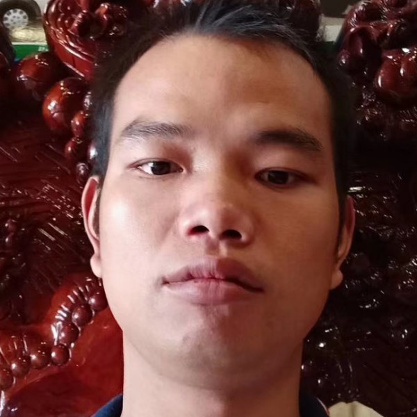 康鹏的照片