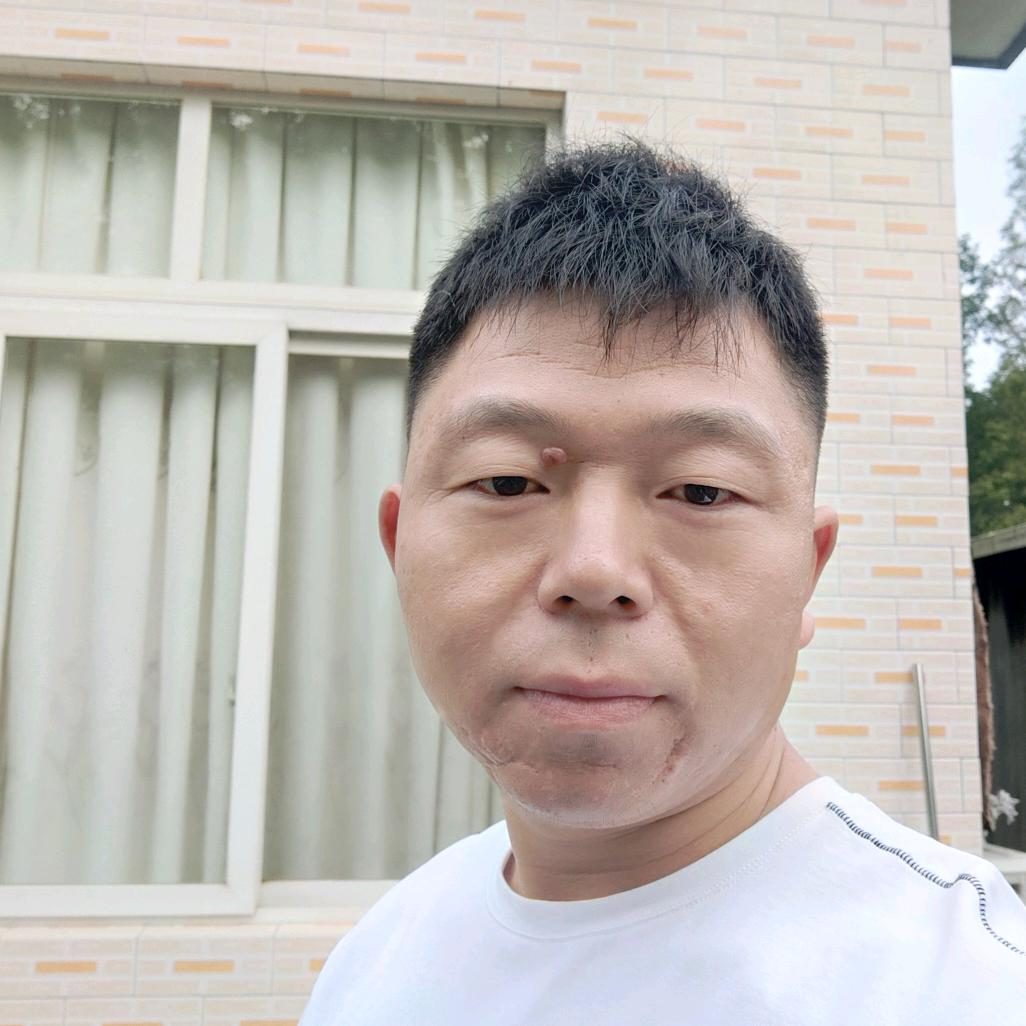 初夏闻书本的照片