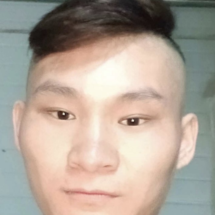 冷傲蹁跹大碗的照片