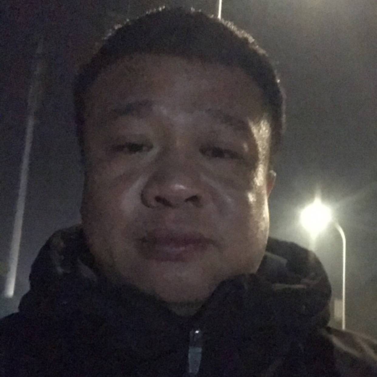 钢铁侠請清脆的照片