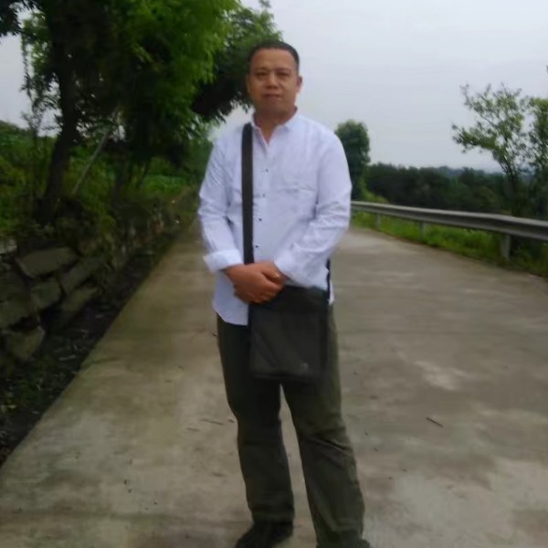 赤子威龙的照片