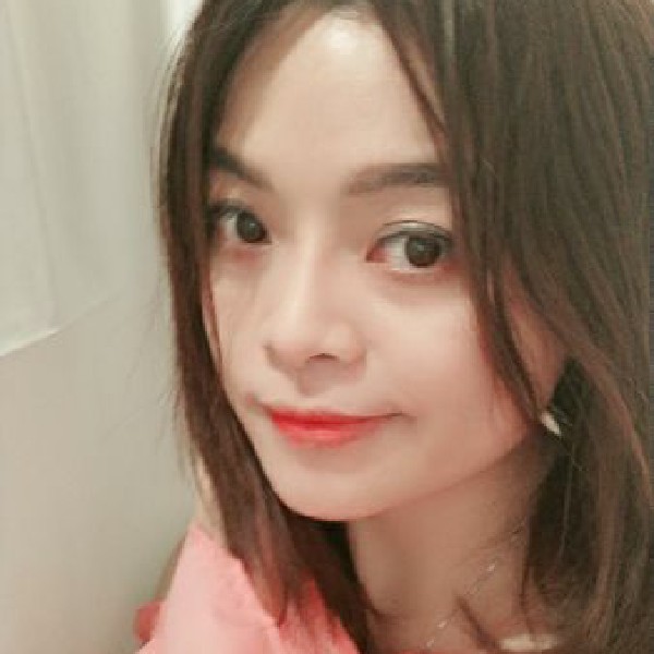 爱笑眼睛yan的照片