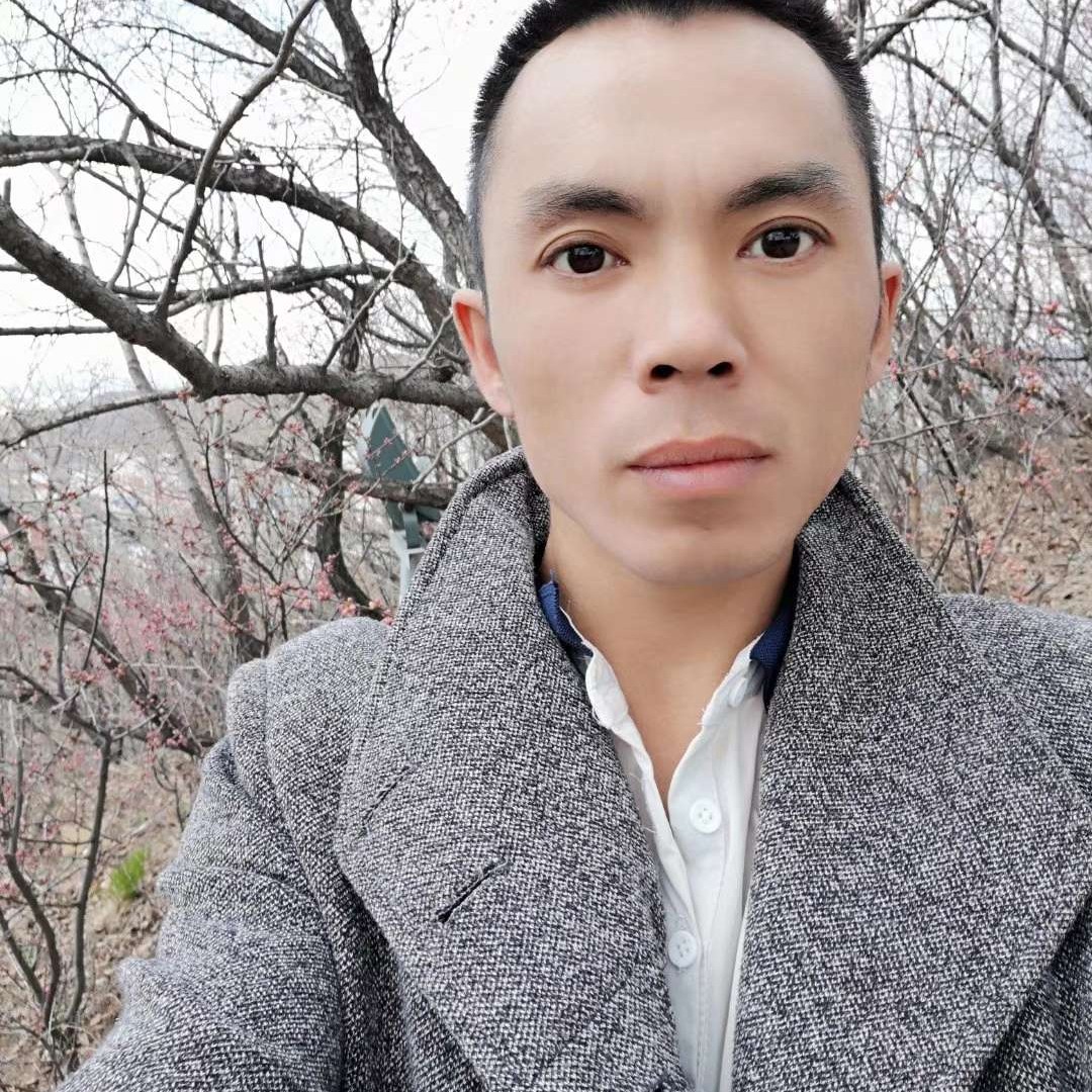 尘世畸人的照片