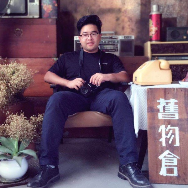 黄淇华的照片