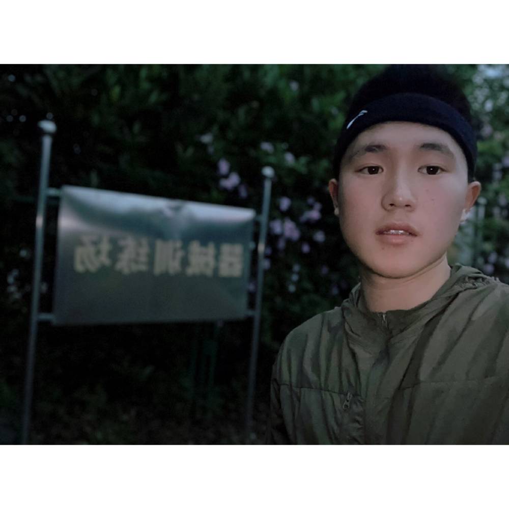 邪性洒脱的照片