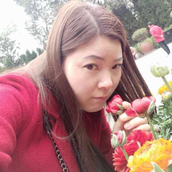 流年挽手唯一的的照片