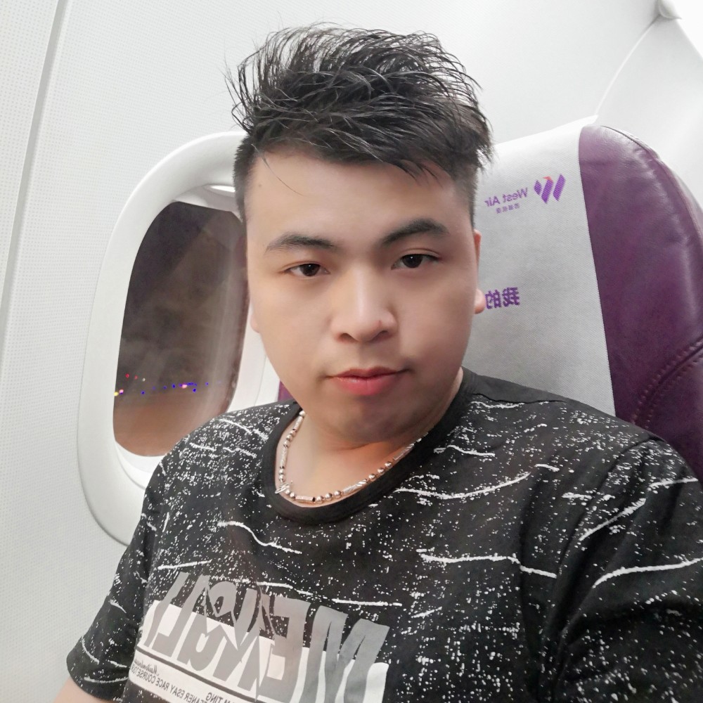 西安浅吻爱撒娇的照片
