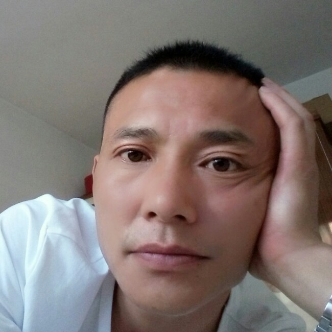 老迟到蹙眉硬币的照片