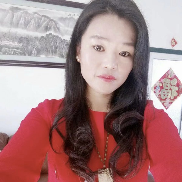 比钻石还靓的女人的照片