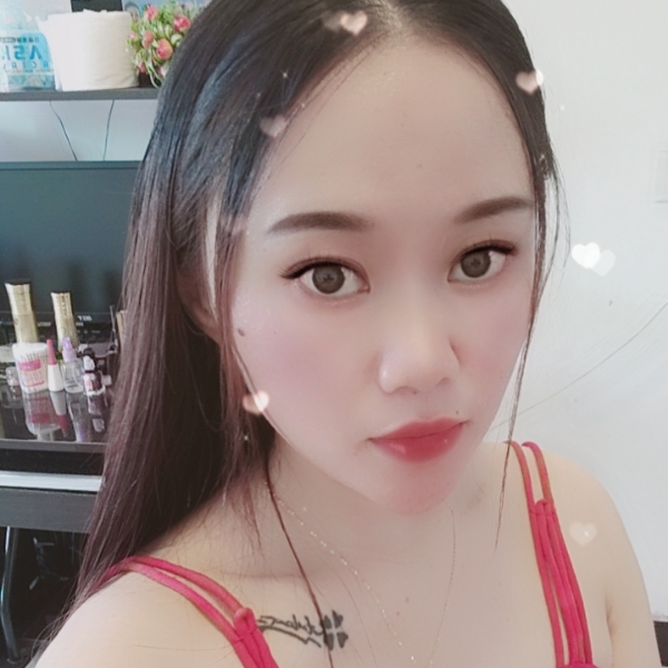 卟离久伴的照片