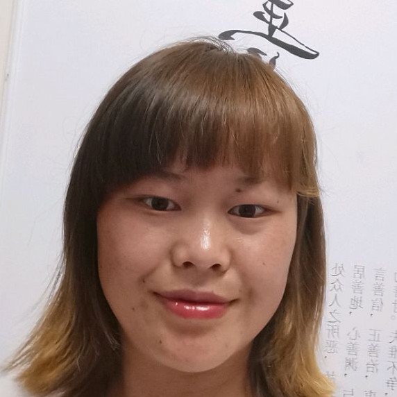 友好蹁跹毛衣的照片