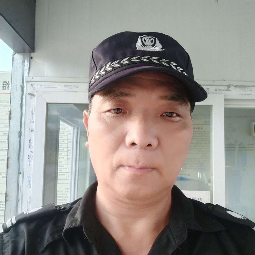 笨笨保卫玫瑰的照片