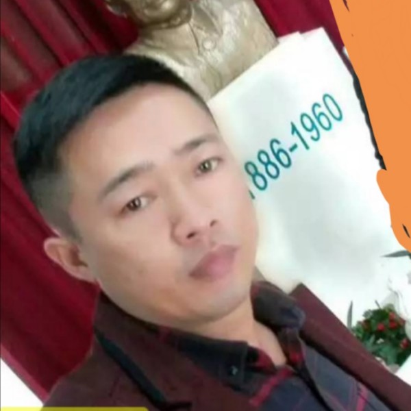 强健苦恋山水的照片