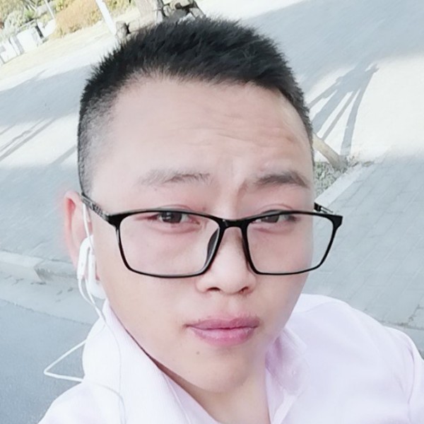 墨镜請顺利的照片