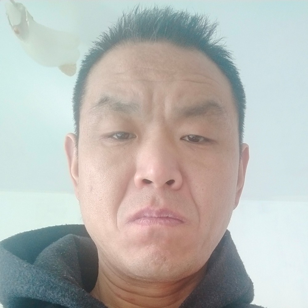 初妆甜蜜的照片