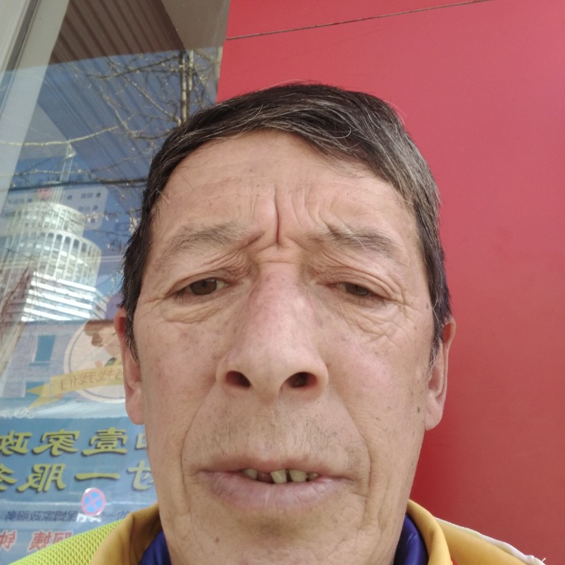 湖涂人天不亮的照片
