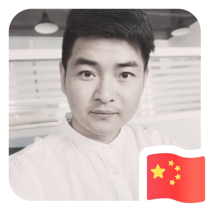小虾米深拥奋斗的照片