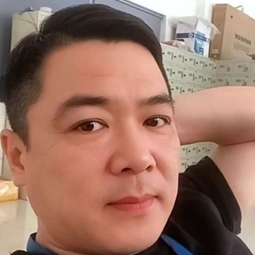 落寂向面包的照片