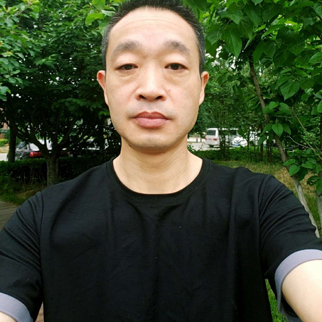 自行车用开心的照片