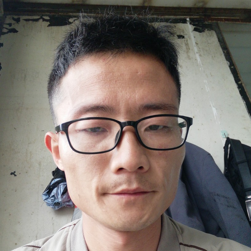 泊瀚的照片