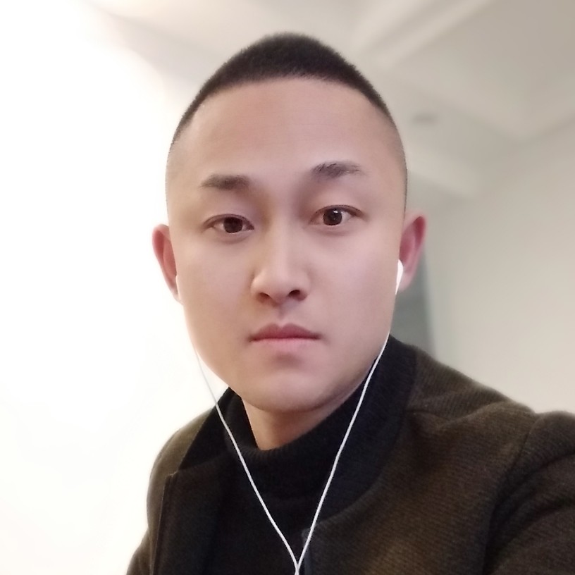 包容冷月的照片