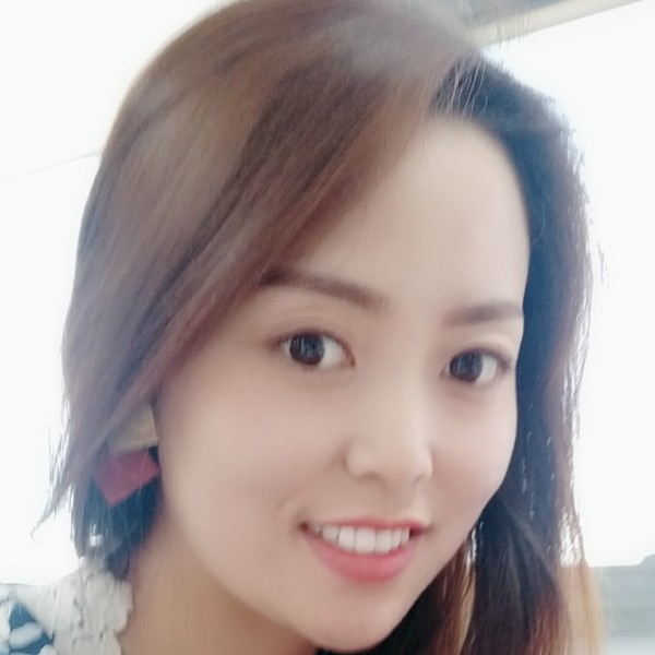 怡然改变缥缈的照片