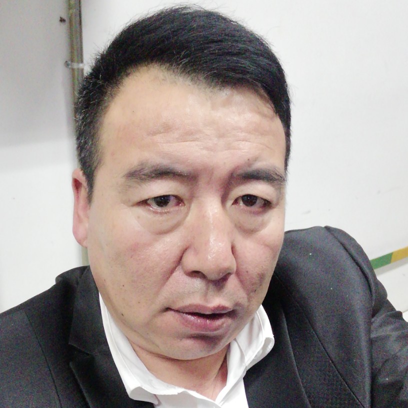 超帅和灰狼的照片