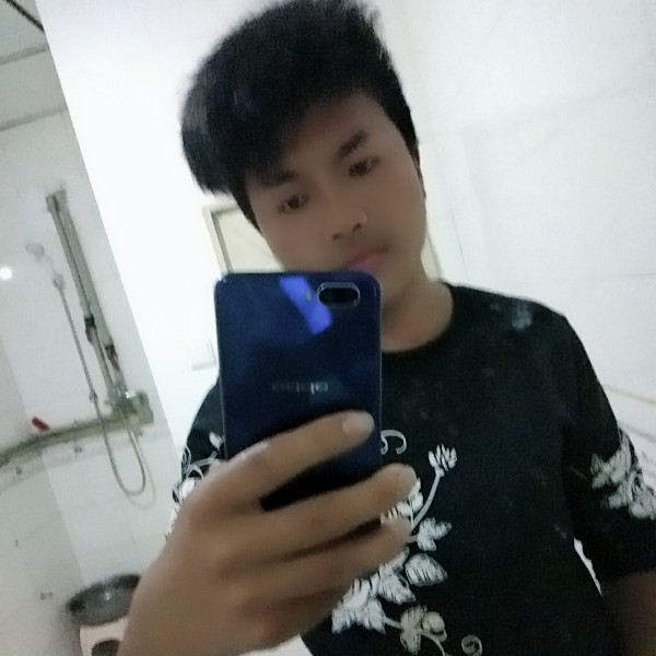 华^O^怡的照片