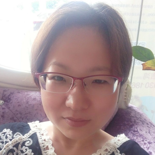 单纯暖光的照片