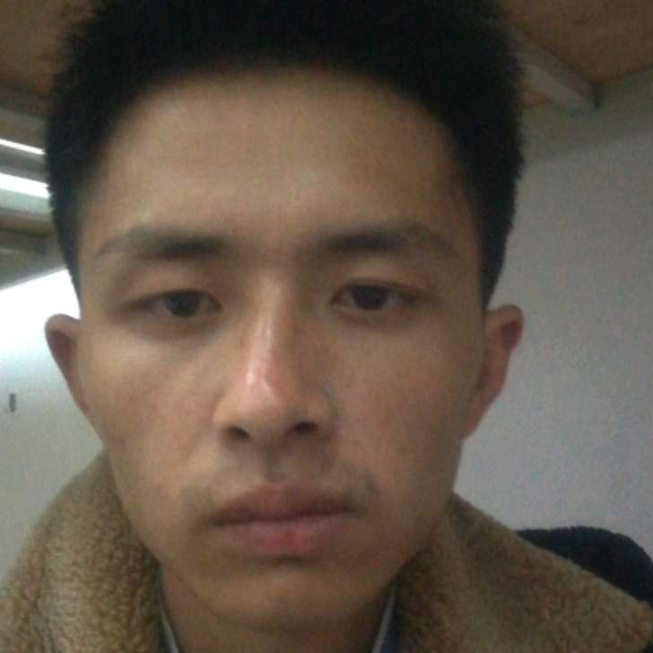 英雄龙天的照片