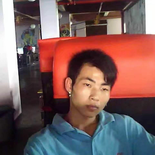 狂奔的石头的照片
