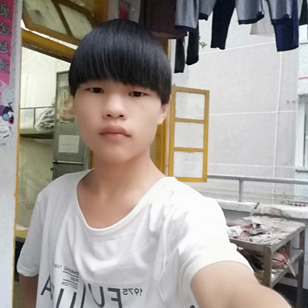 F少年的照片