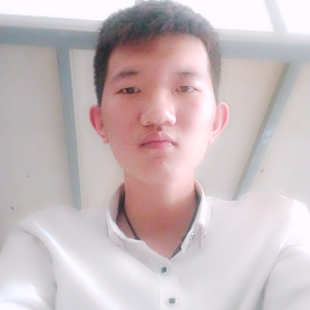 糟糕拿月饼的照片