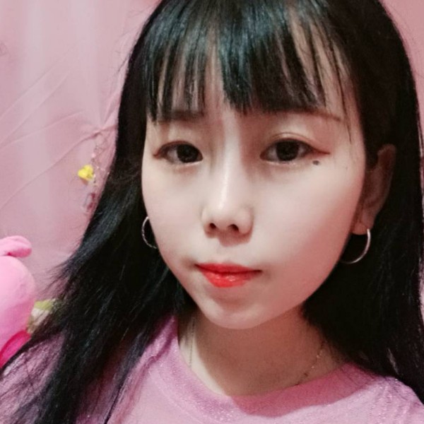 洋芋小姐姐的照片