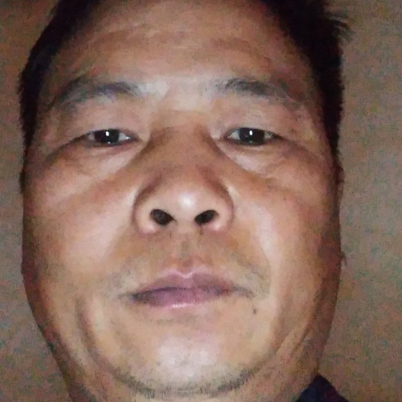 月光健壮的照片