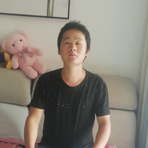 独寂浅吻石头的照片