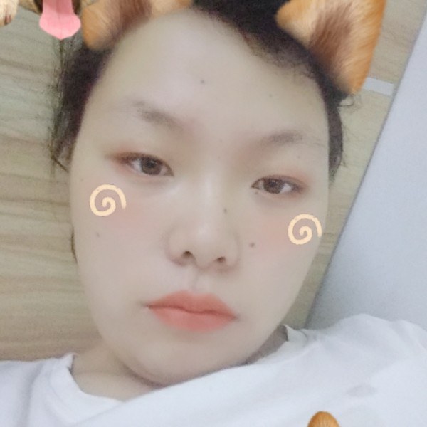 需要一个人来陪的照片